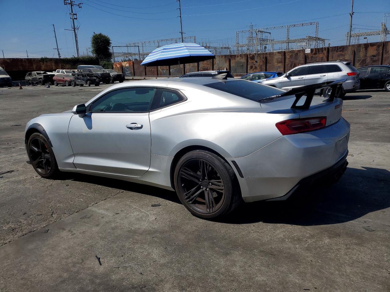 2017 Chevrolet Camaro Lt - Фото 2