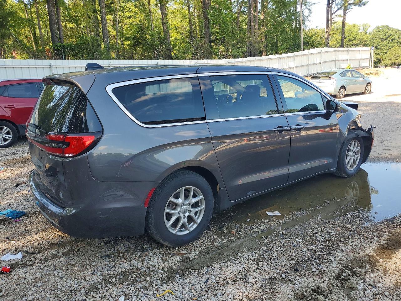 2023 Chrysler Pacifica Touring L - Фото 3