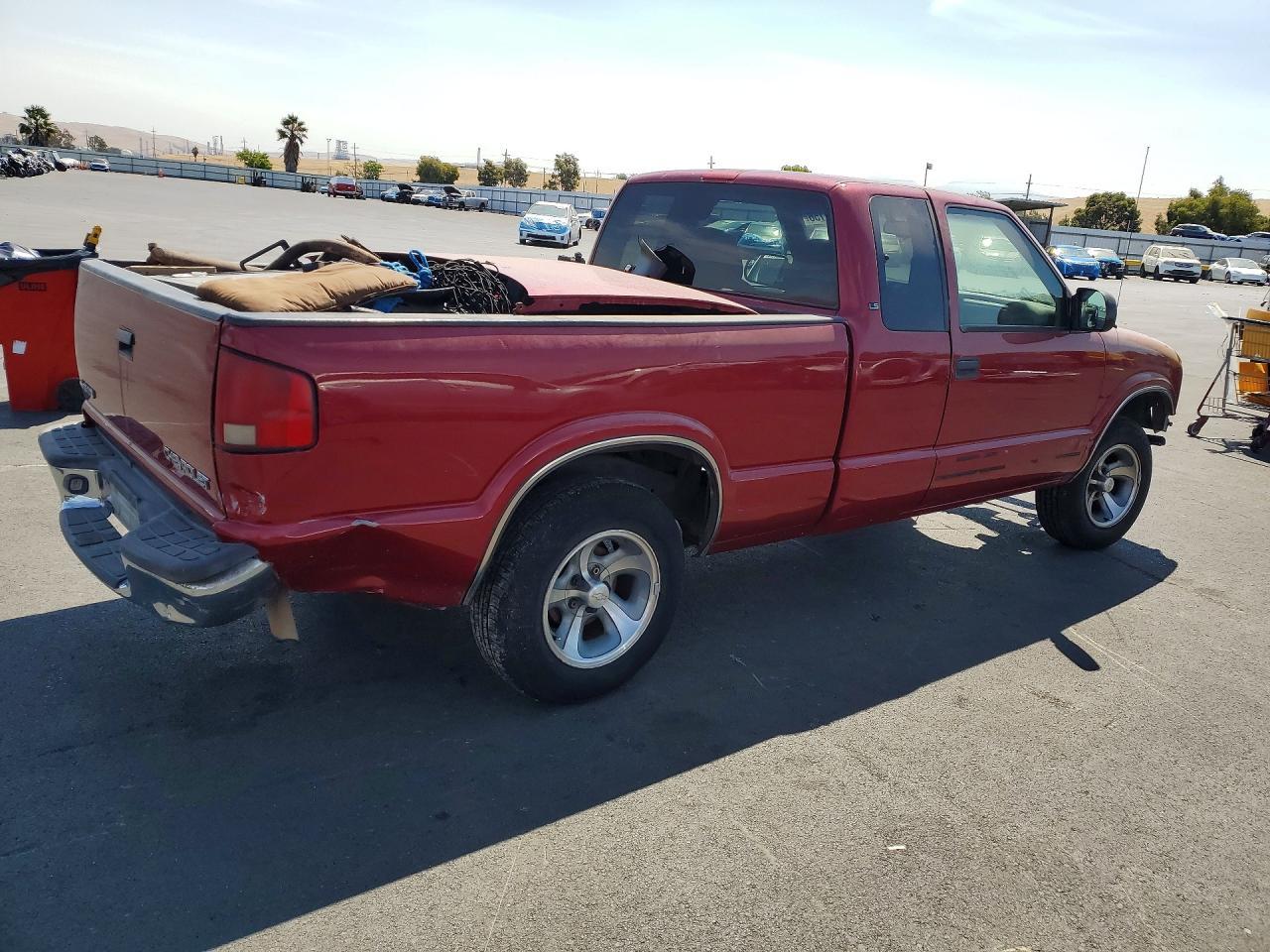 2001 Chevrolet S Truck S10 - Фото 3