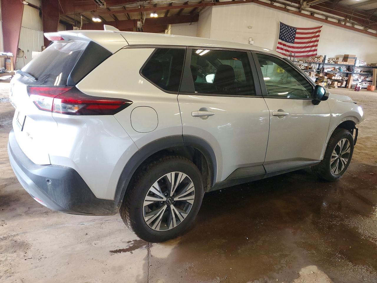 2023 Nissan Rogue Sv - Фото 3