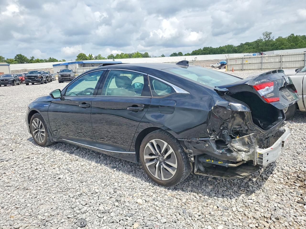 2018 Honda Accord Hybrid Exl - Image 2