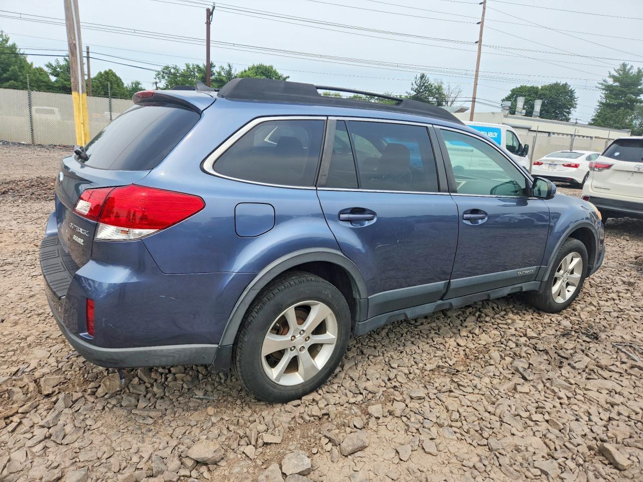 2013 Subaru Outback 2.5I Limited - Фото 3