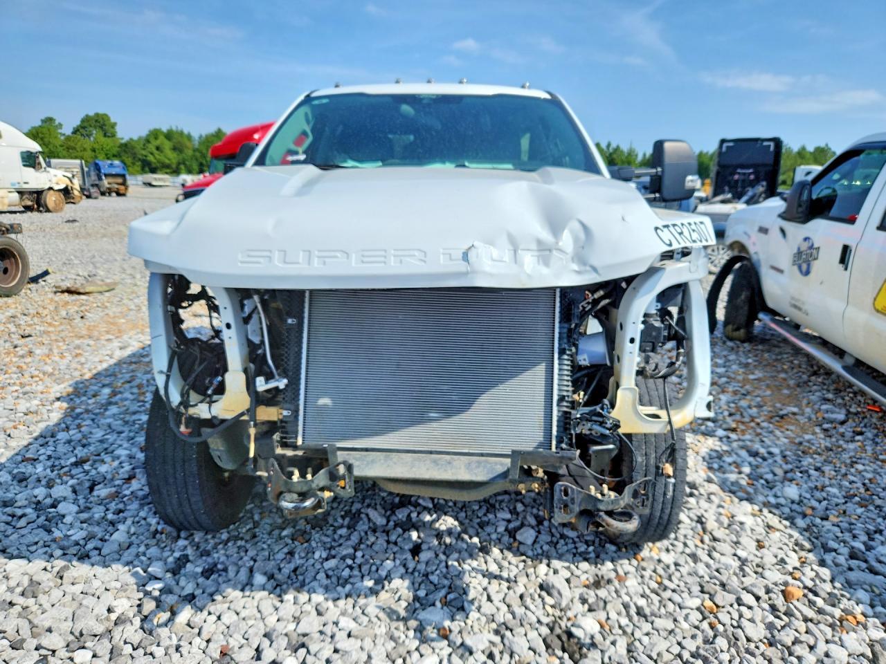 2025 Ford F350 Super Duty - Фото 5