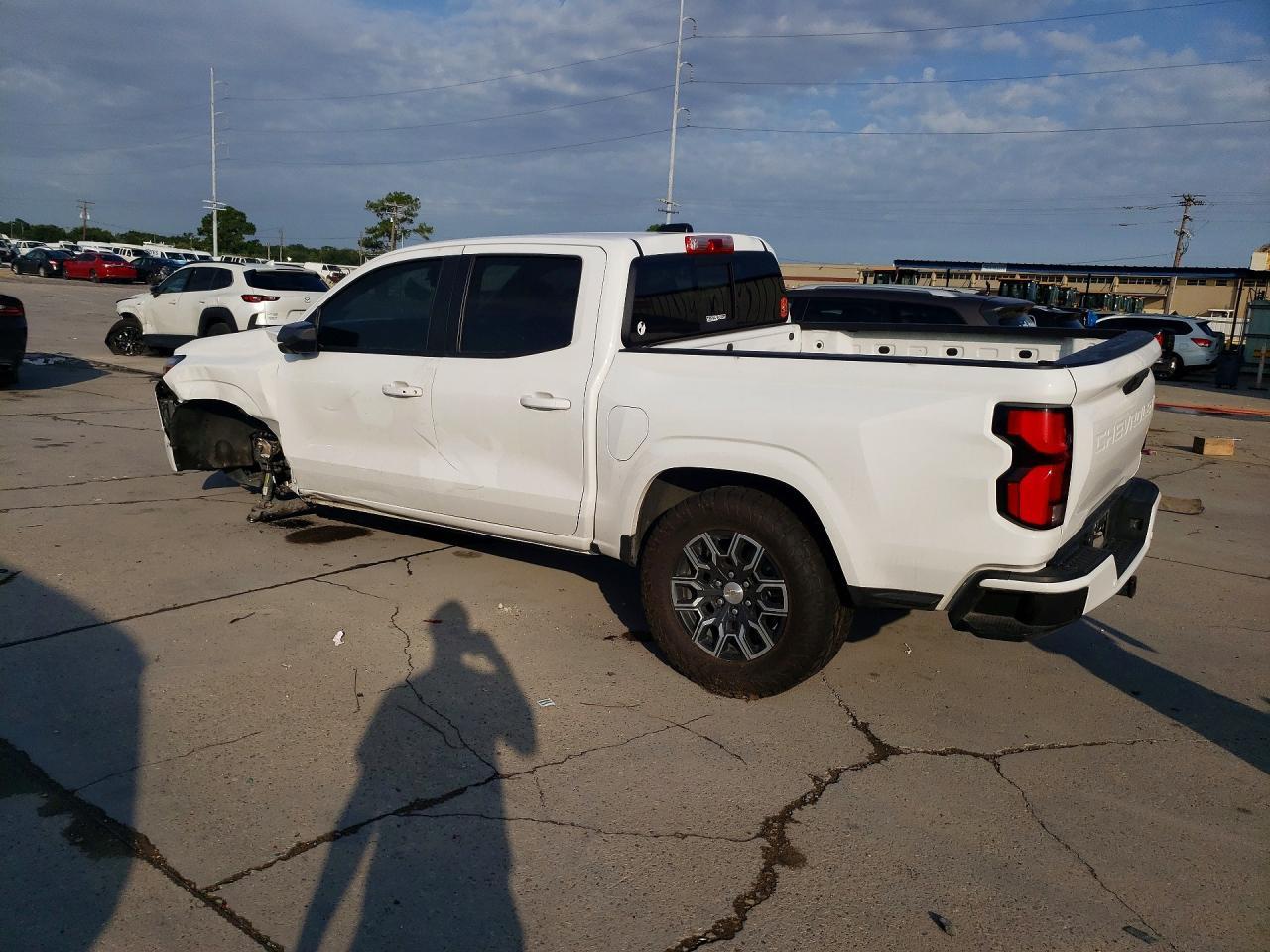 2024 Chevrolet Colorado Lt - Фото 2