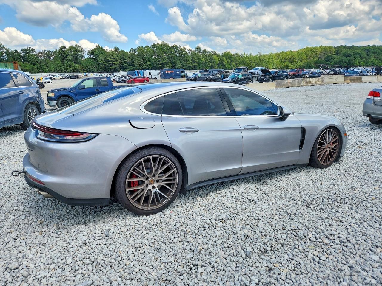 2021 Porsche Panamera 4S - Фото 3