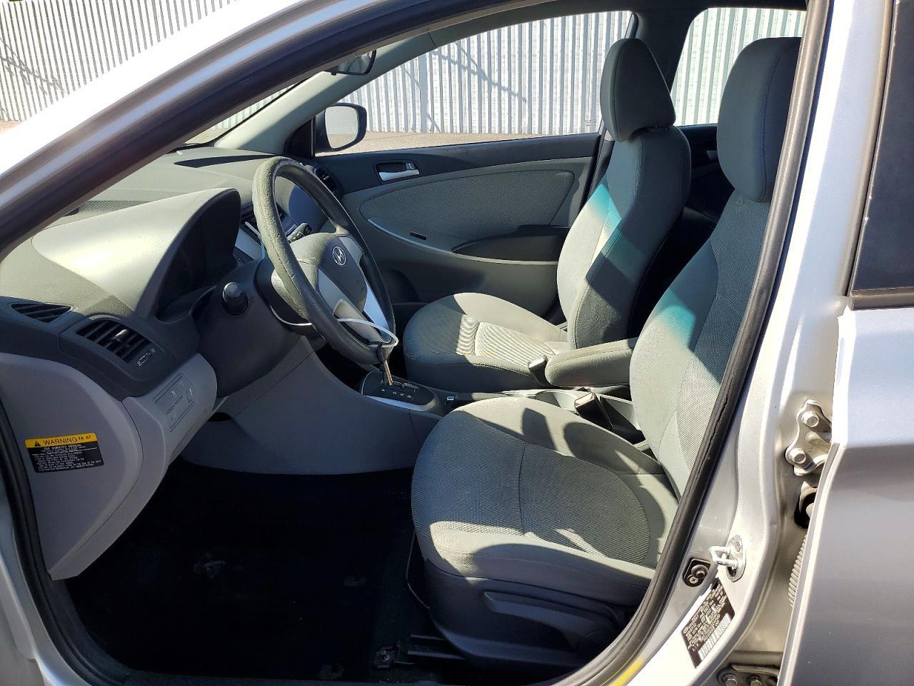 2012 Hyundai Accent Gls - Фото 7