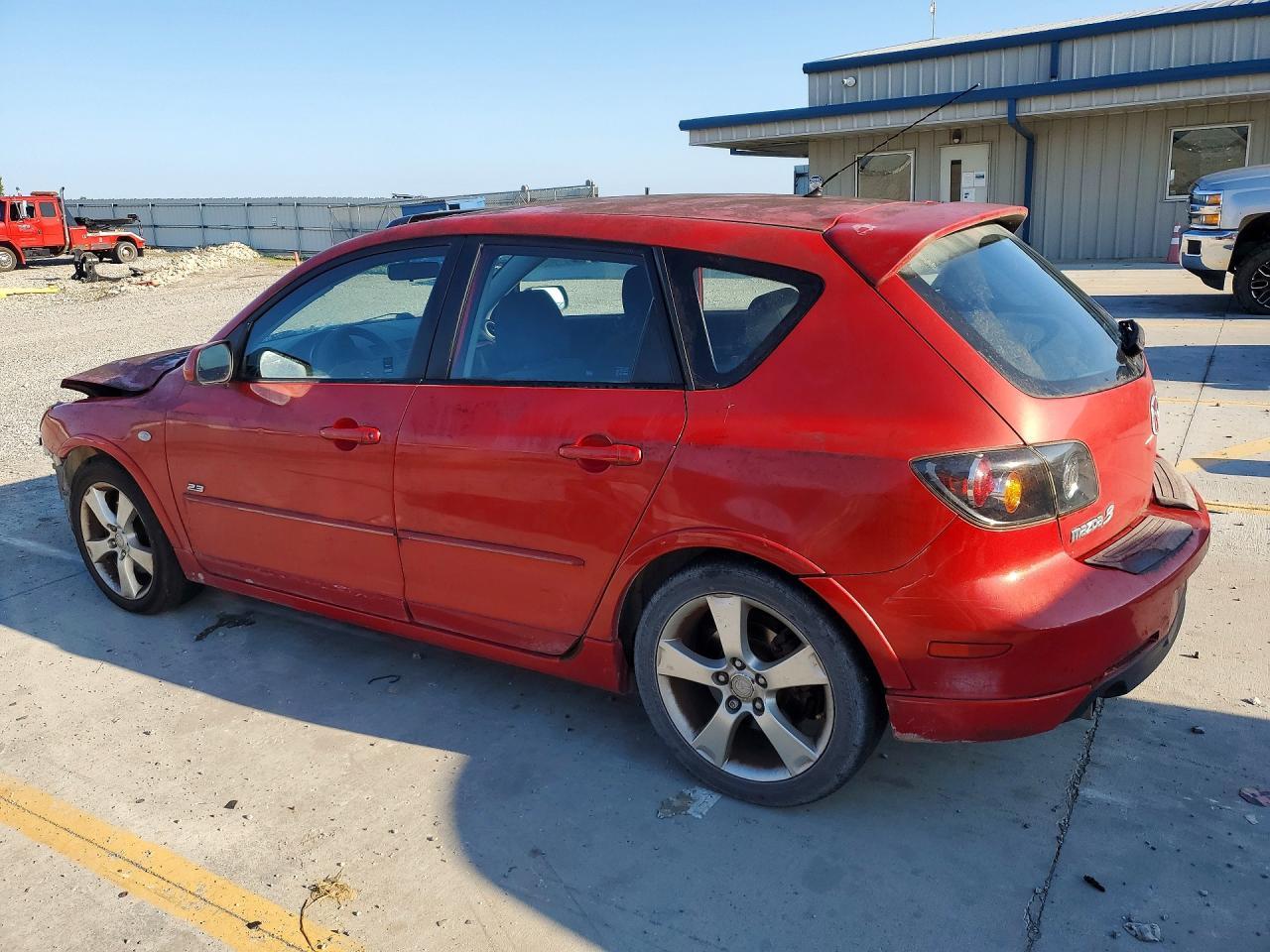 2005 Mazda 3 Hatchback - Фото 2