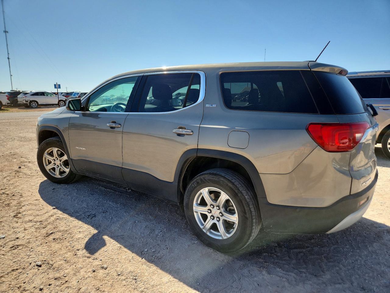 2019 GMC Acadia Sle - Image 2