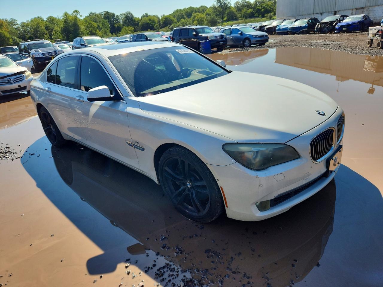 2010 BMW 750 I xDrive - Image 4
