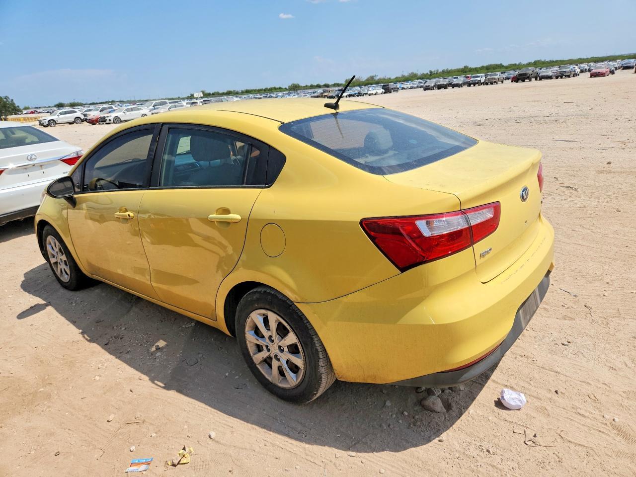 2016 Kia Rio Lx - Фото 2