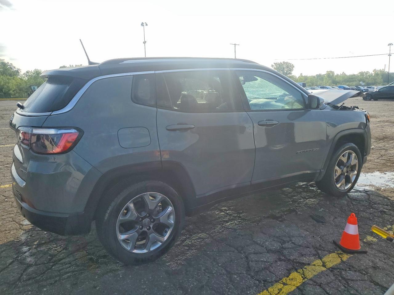 2020 Jeep Compass Limited - Фото 3