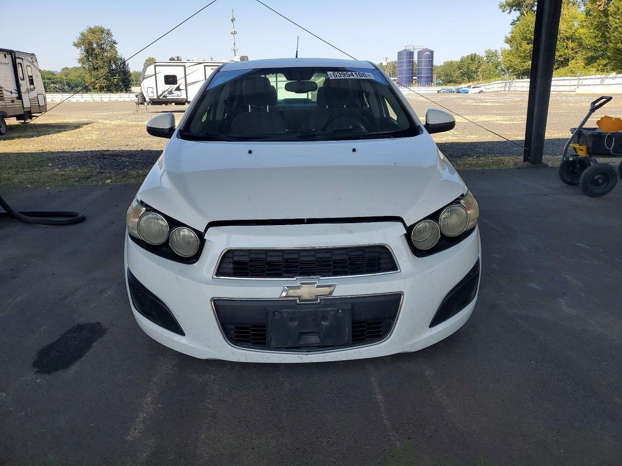 2014 Chevrolet Sonic Lt - Image 5