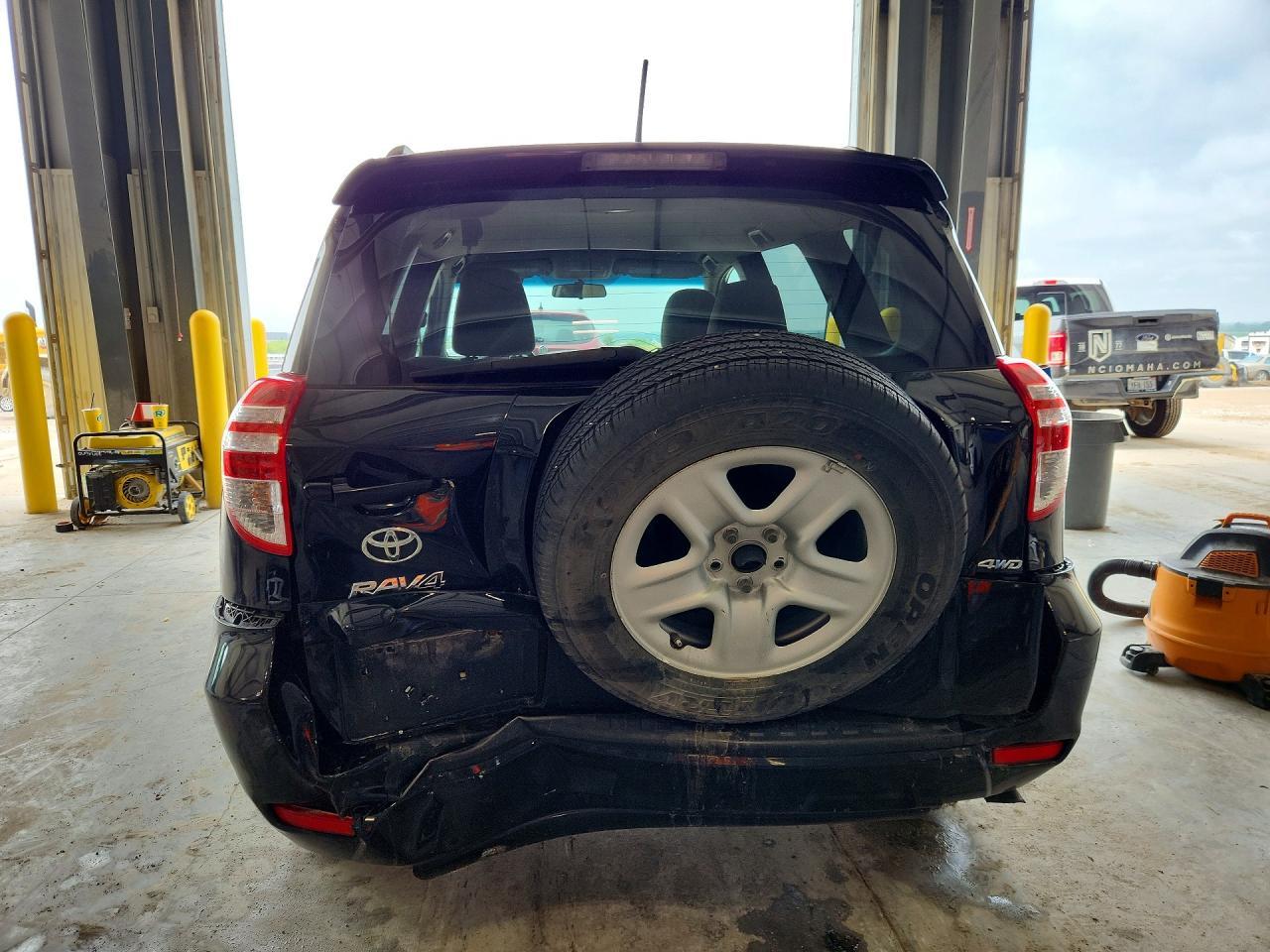 2011 Toyota Rav4 Base - Фото 6