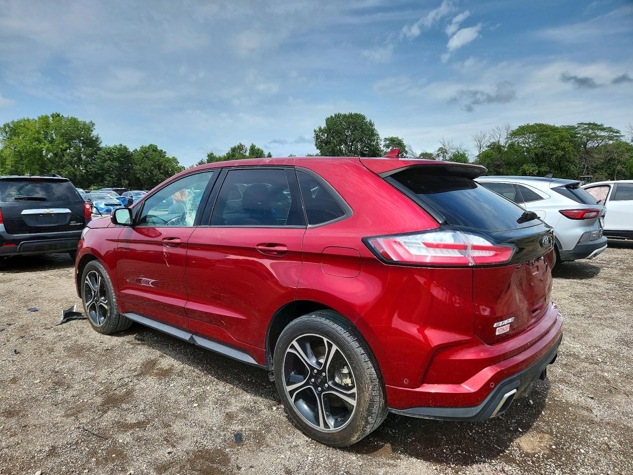 2019 Ford Edge St - Фото 2