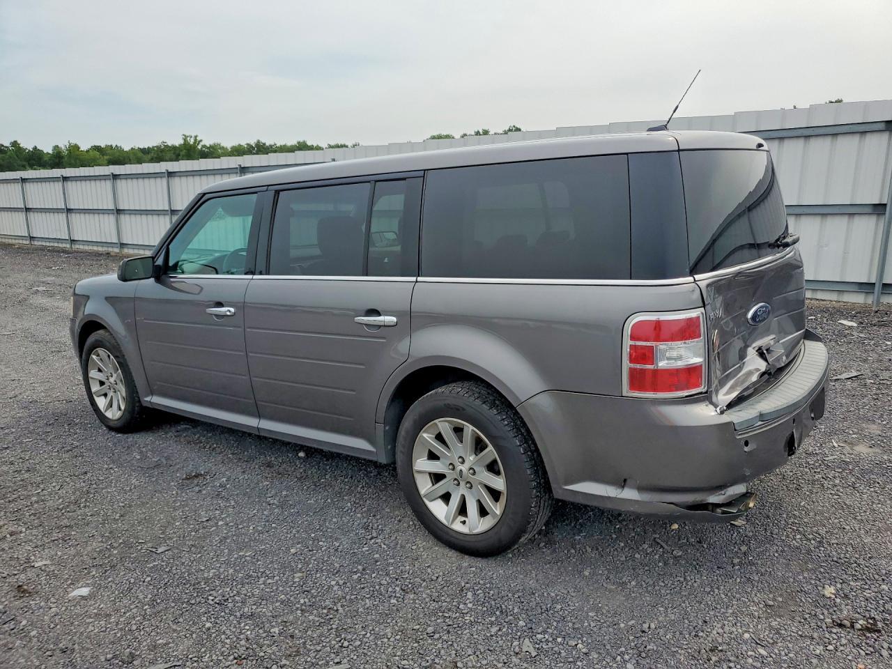 2009 Ford Flex Sel - Image 2