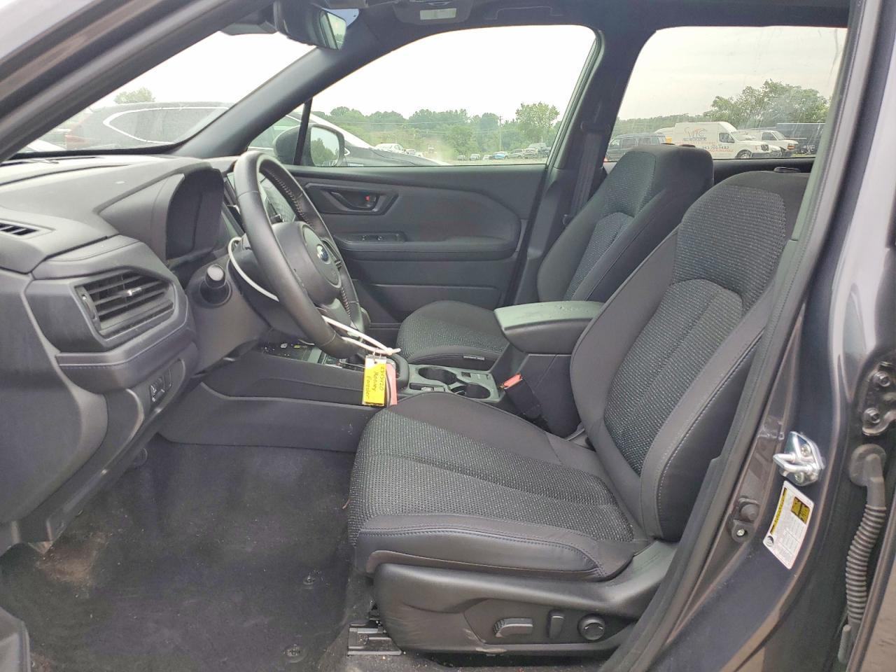 2025 Subaru Forester Premium - Фото 7