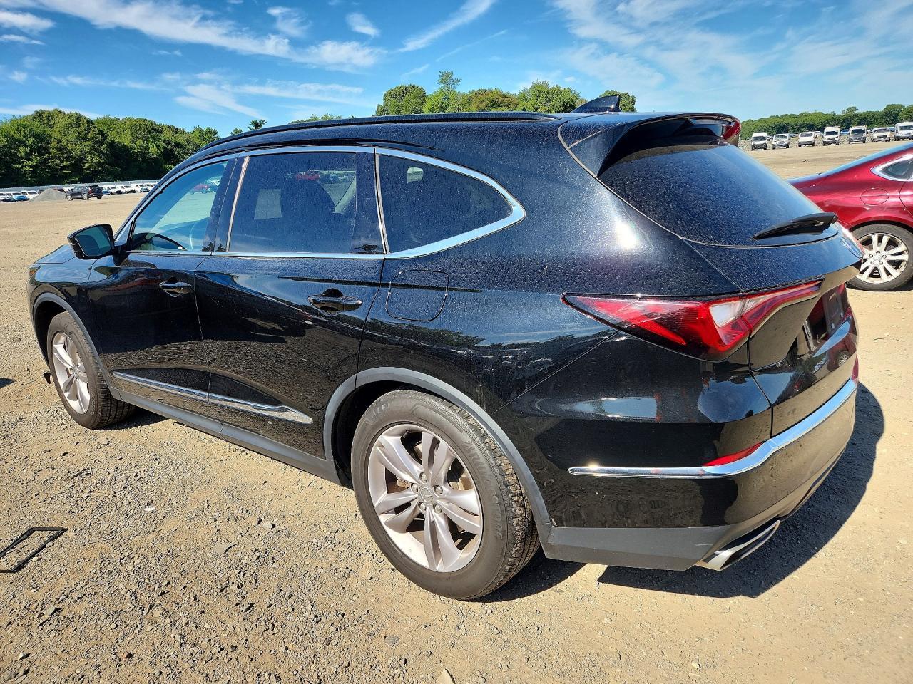 2022 Acura Mdx Premium - Image 2