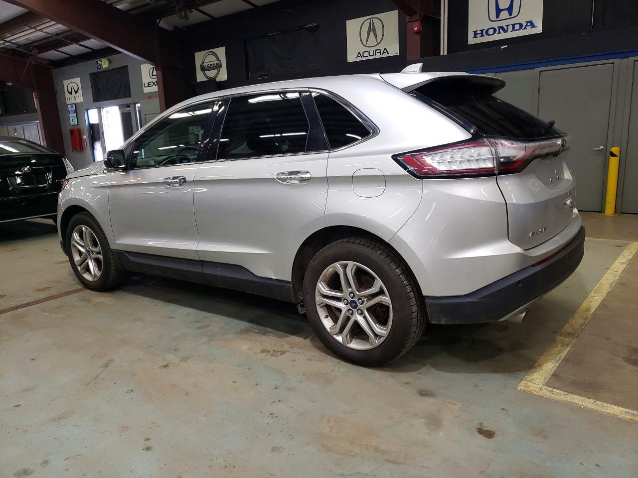 2018 Ford Edge Titanium - Image 2