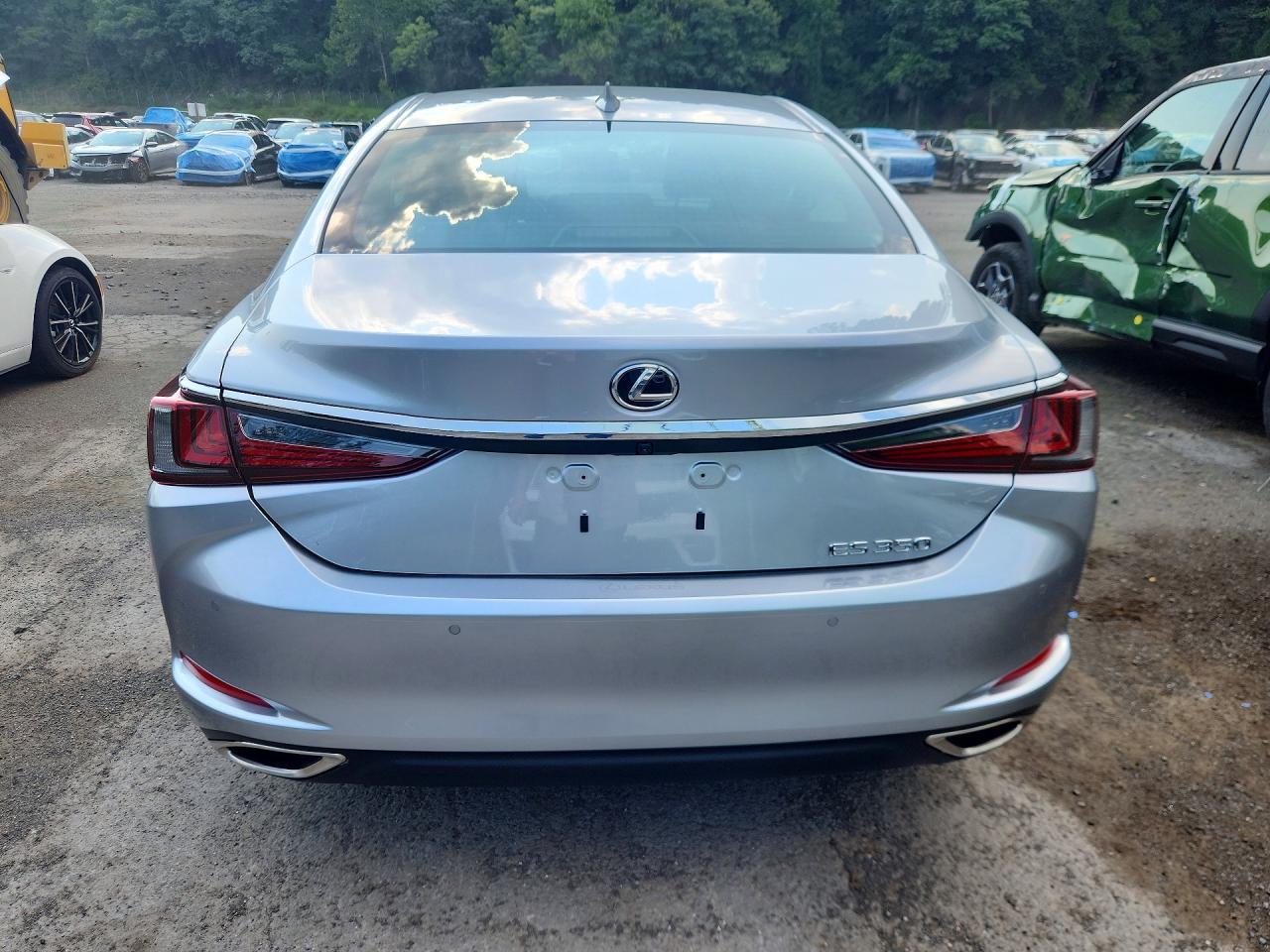 2025 Lexus Es 350 Base - Image 6