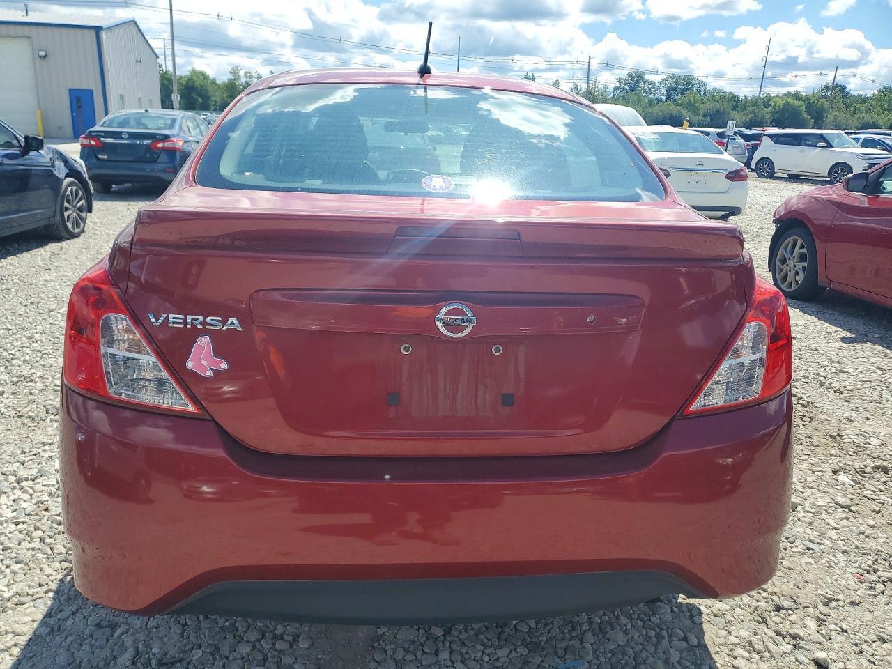 2018 Nissan Versa S Plus - Фото 6