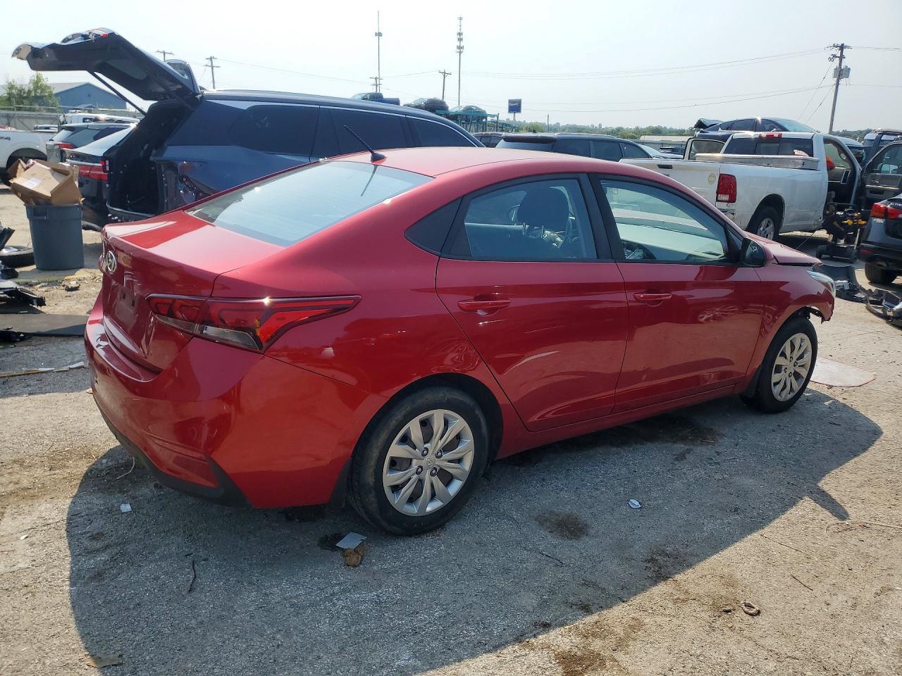 2018 Hyundai Accent Se - Фото 3