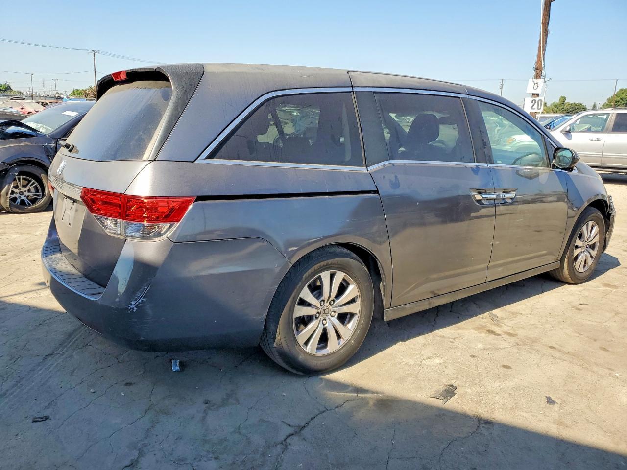 2014 Honda Odyssey Exl - Фото 3