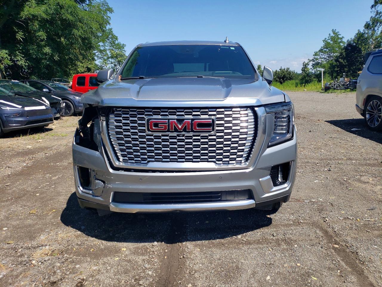 2024 GMC Yukon Denali - Image 5