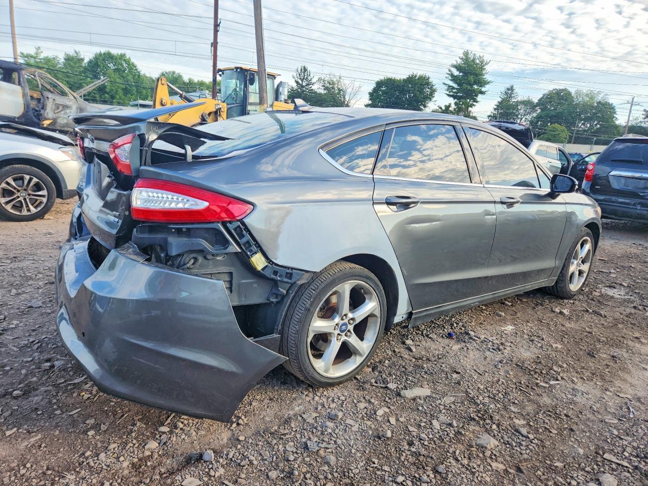 2011 Ford Fusion - Image 3