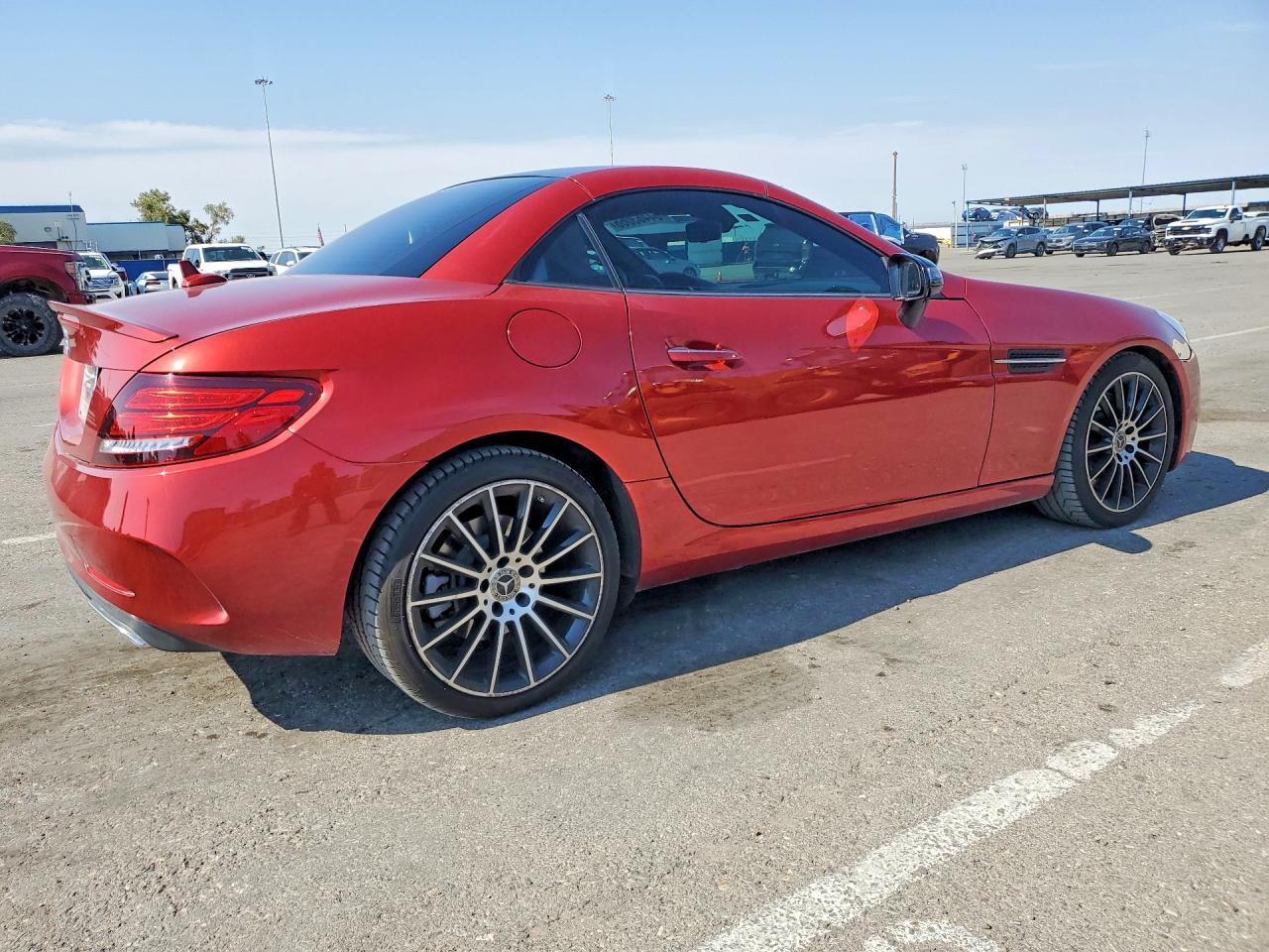 2018 Mercedes-Benz Slc 300 - Фото 3