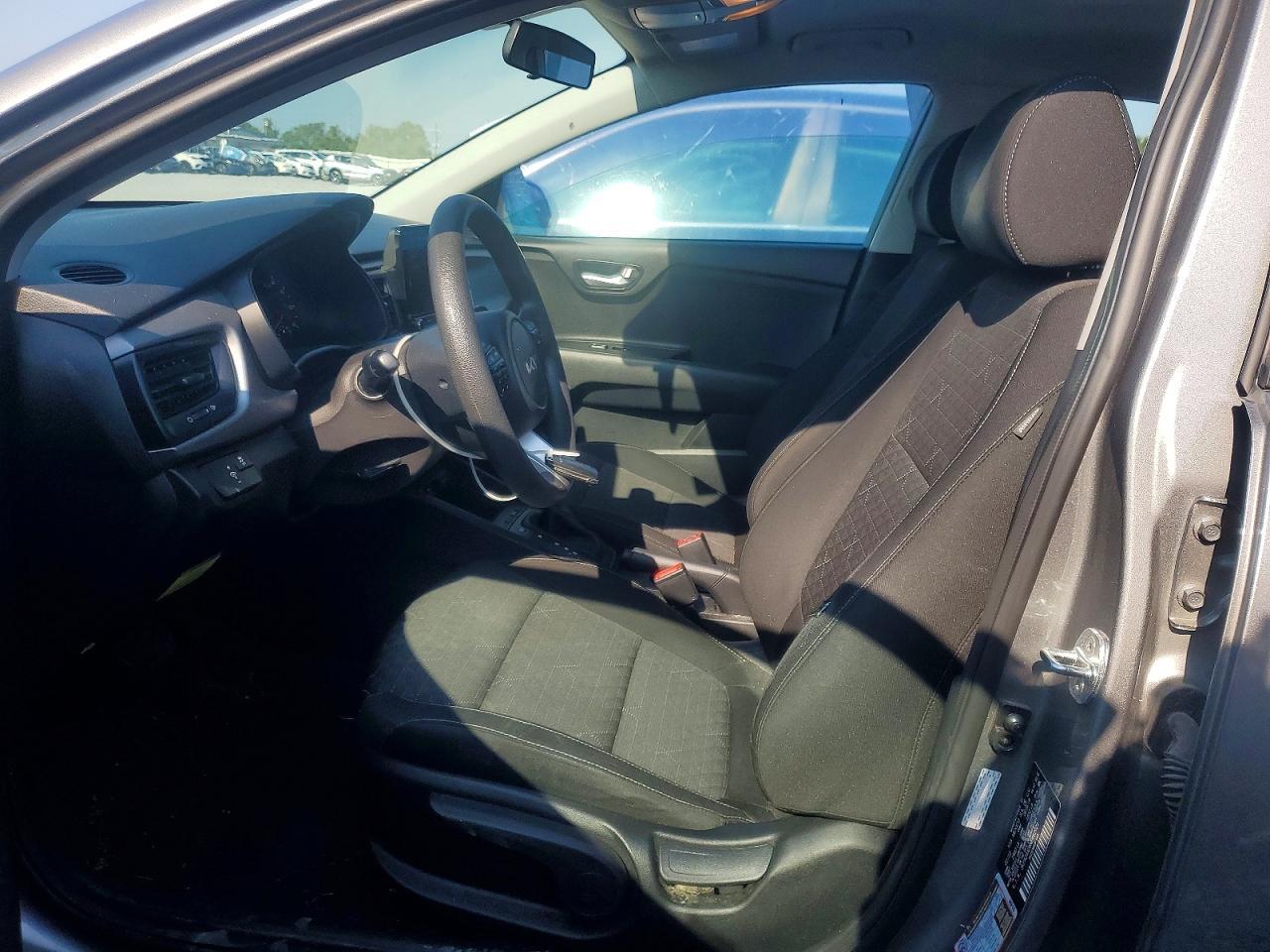 2022 Kia Rio S - Image 7