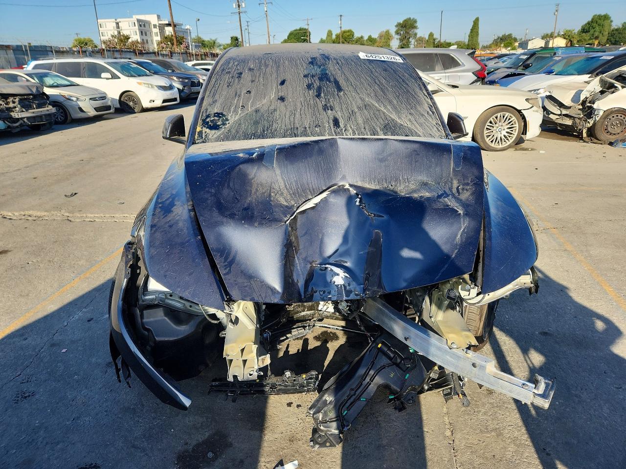 2026 Tesla Model Y - Фото 5
