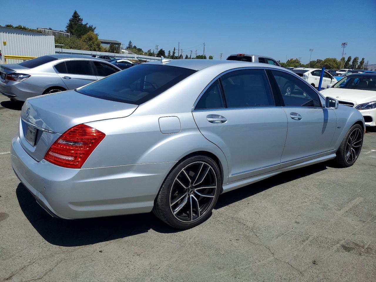 2012 Mercedes-Benz S 550 - Фото 3