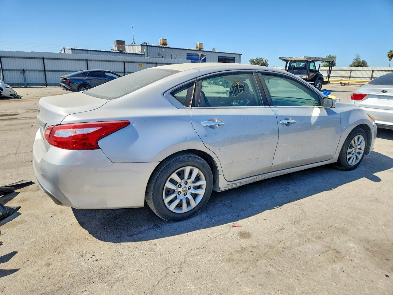 2016 Nissan Altima 2.5 S - Фото 3