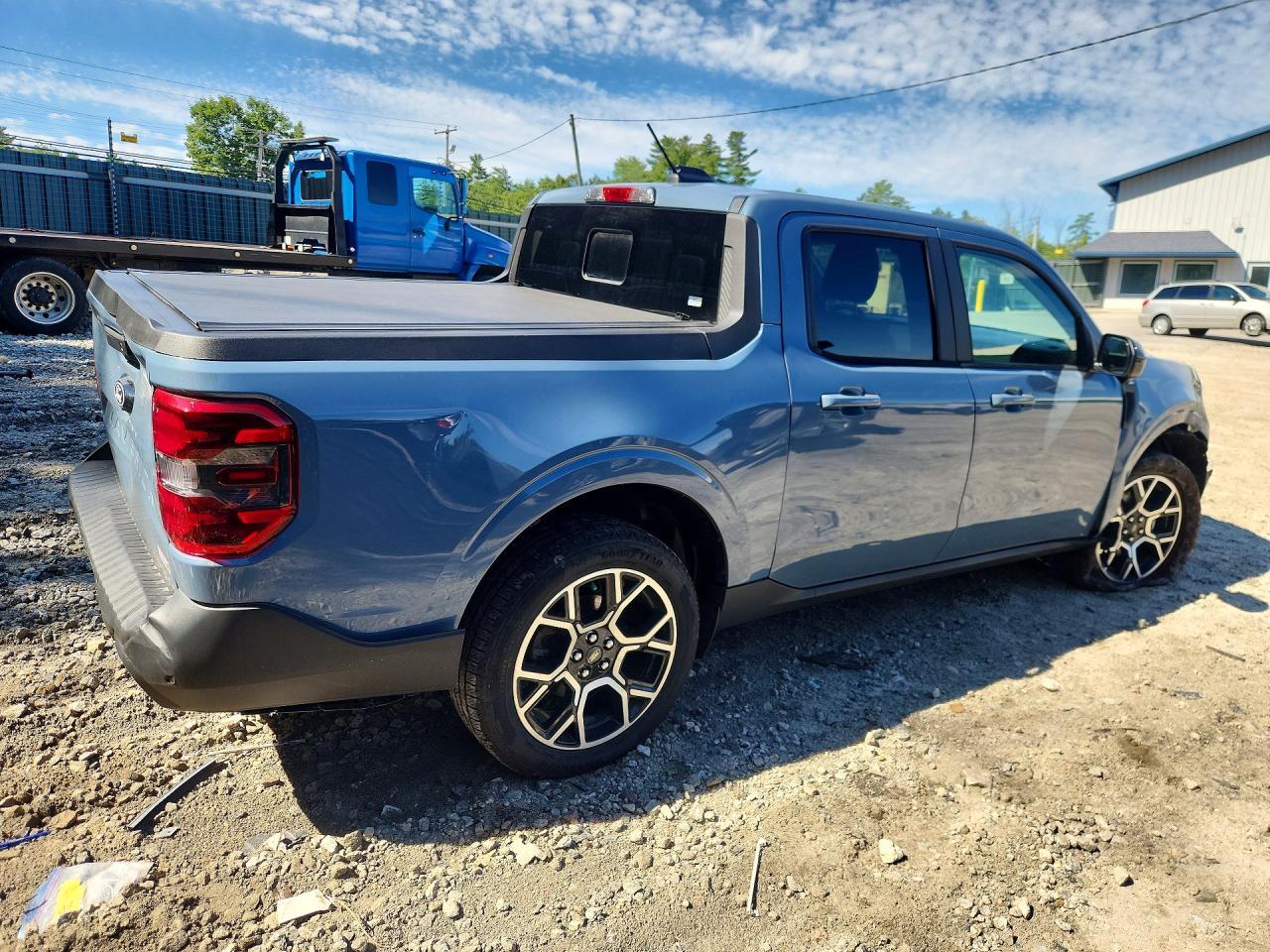 2025 Ford Maverick Lariat - Image 3