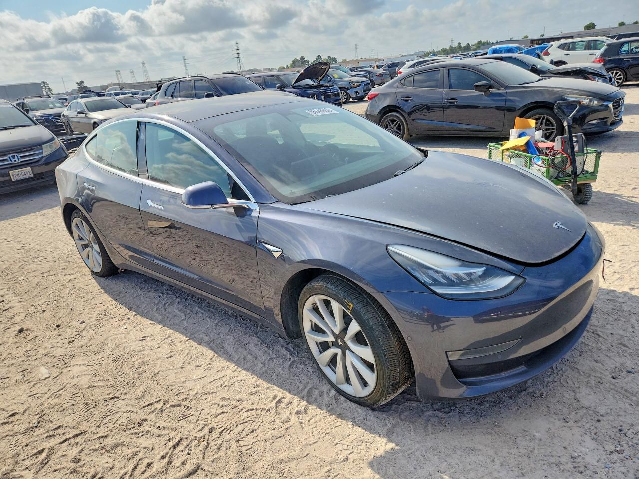 2018 Tesla Model 3 - Фото 4