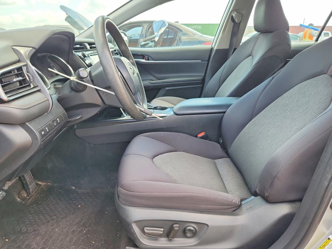 2019 Toyota Camry Le - Image 7