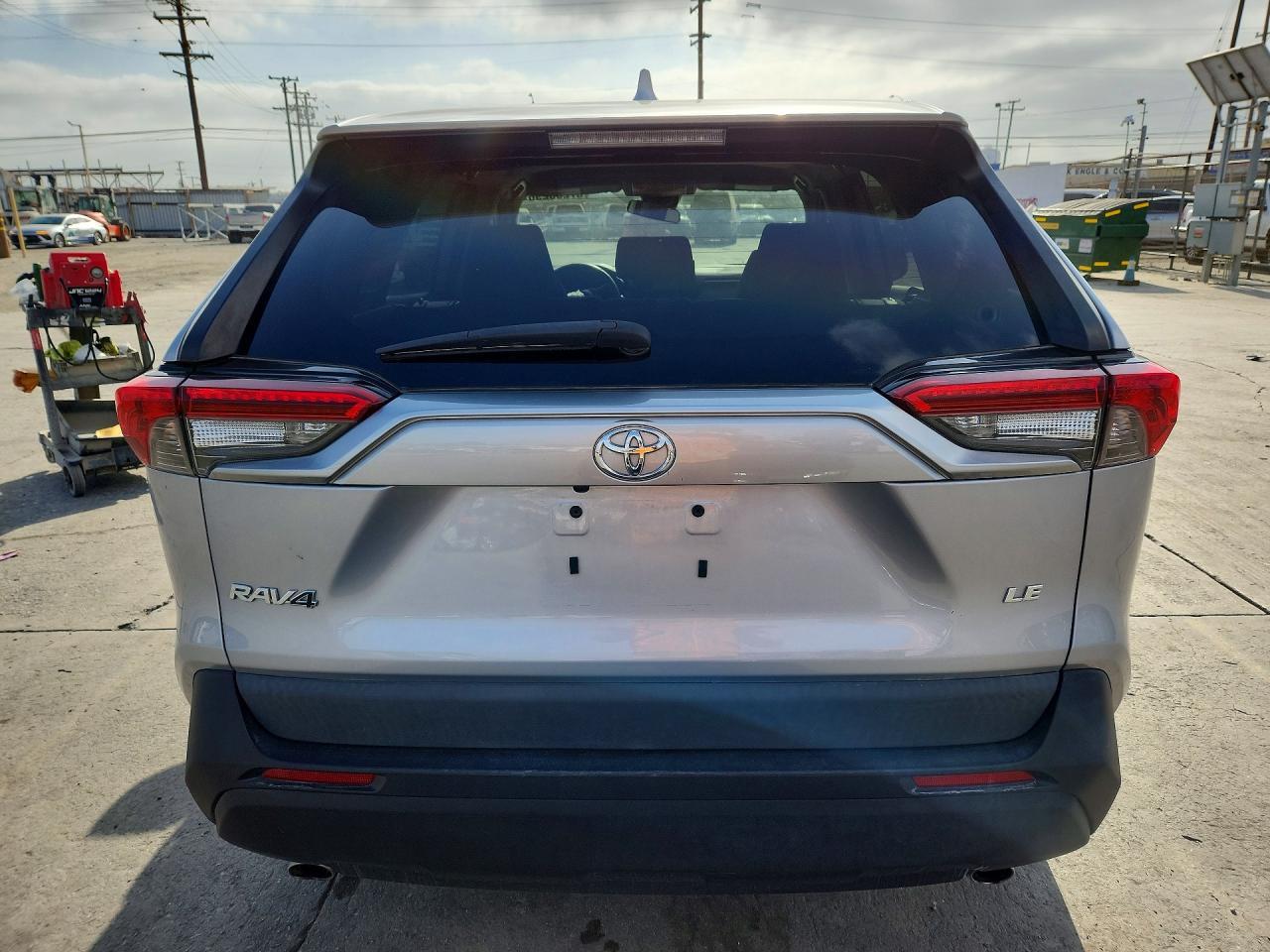 2022 Toyota Rav4 Le - Image 6