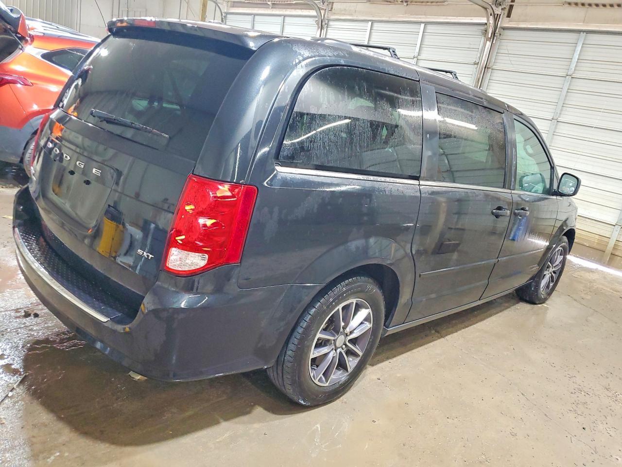 2017 Dodge Grand Caravan Sxt - Фото 3