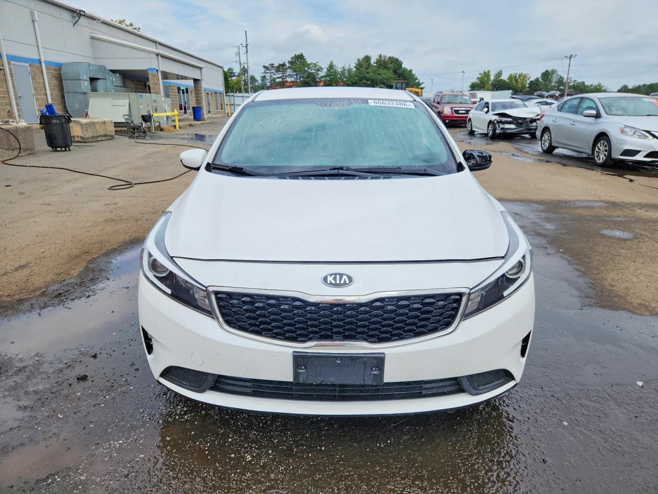 2017 Kia Forte Lx - Image 5