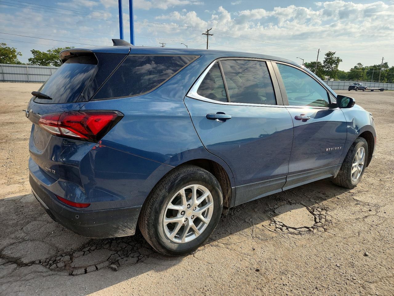 2024 Chevrolet Equinox Lt - Фото 3