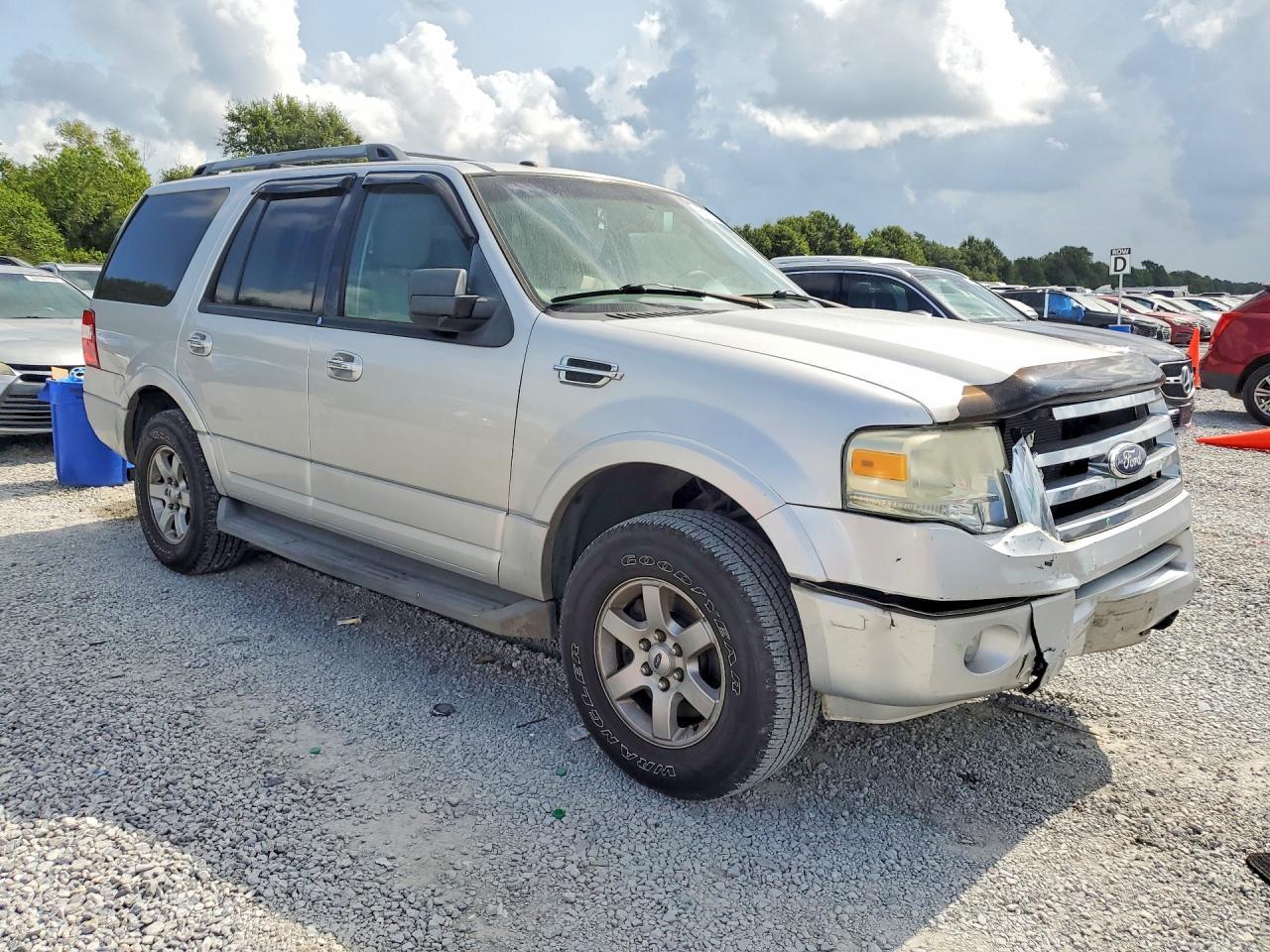 2010 Ford Expedition Xlt - Фото 4