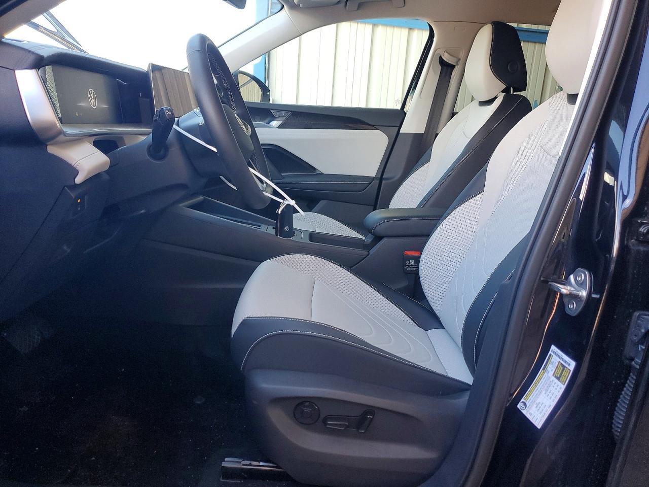 2025 Volkswagen Tiguan Se - Image 7