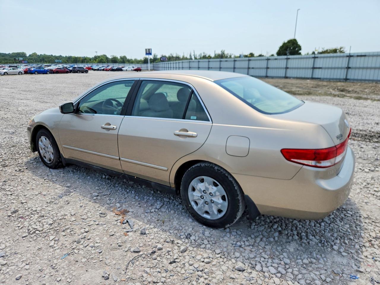 2003 Honda Accord Lx - Фото 2