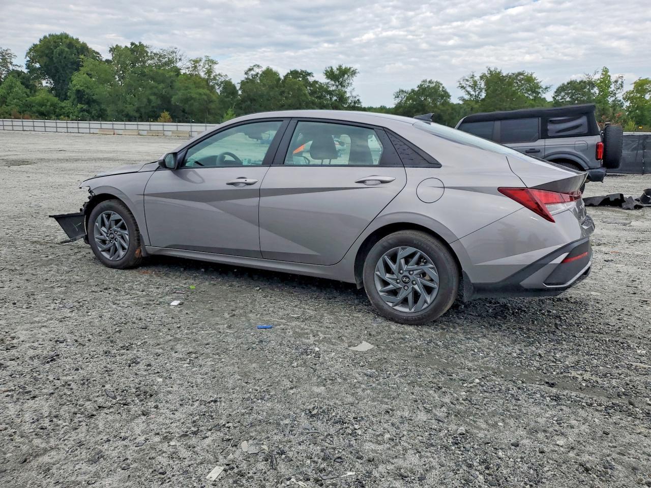 2024 Hyundai Elantra Sel - Фото 2