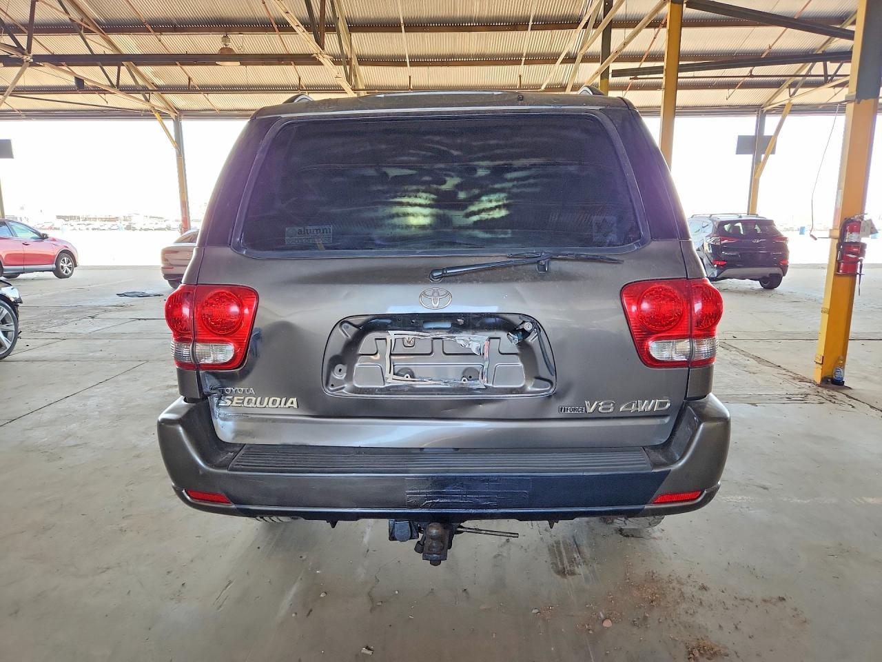 2006 Toyota Sequoia Limited - Image 6