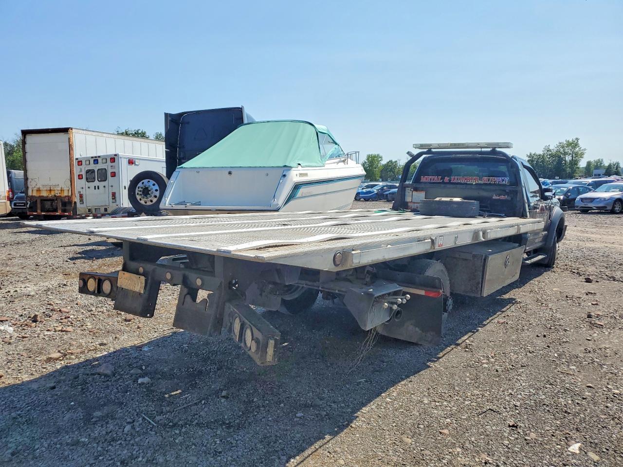 2017 Ford F550 Super Duty - Image 3