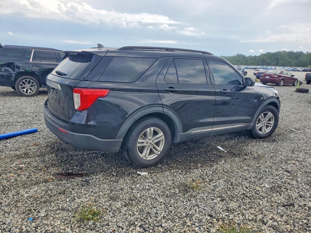 2021 Ford Explorer Xlt - Фото 3