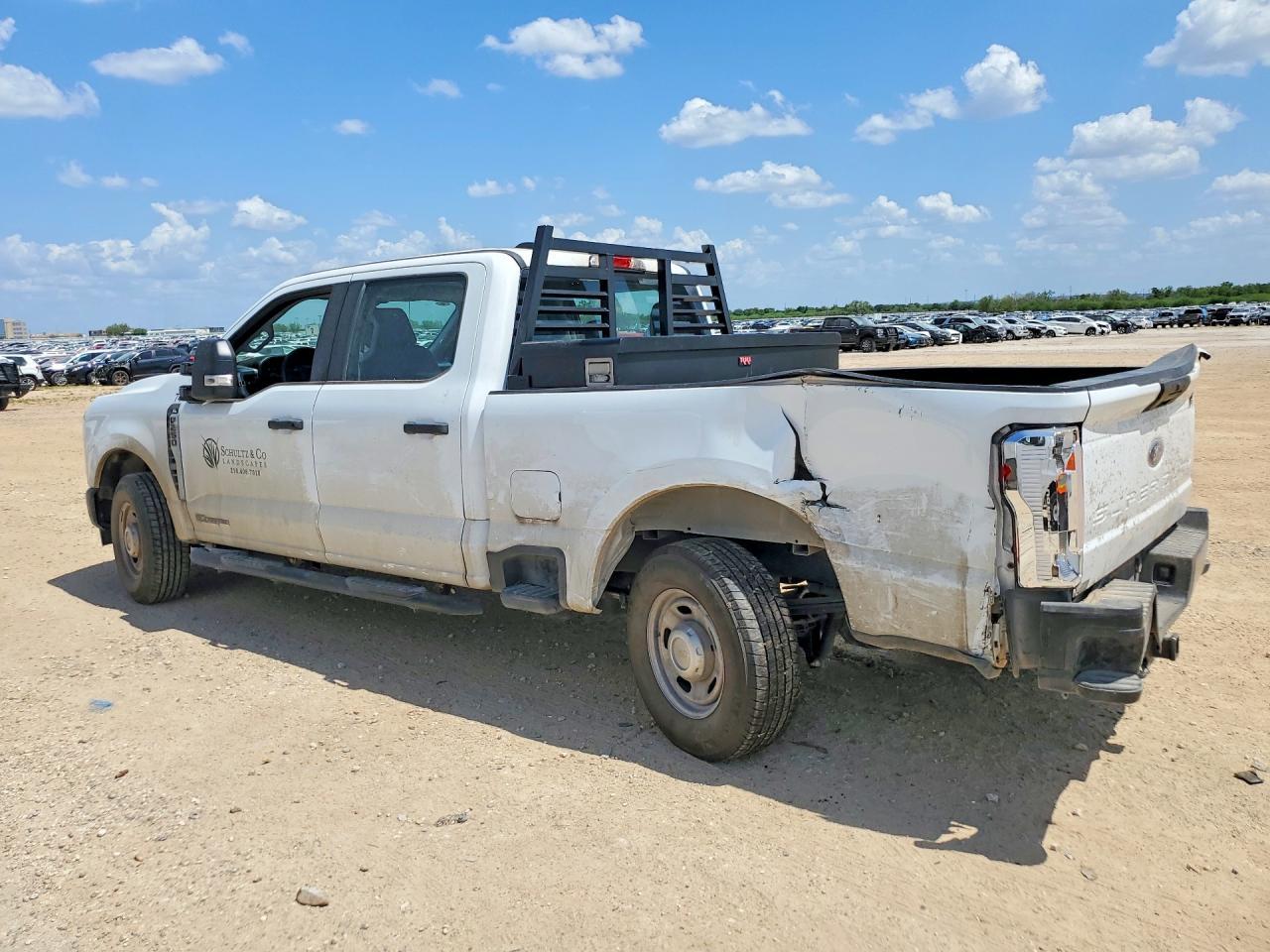 2025 Ford F250 Super Duty - Фото 2