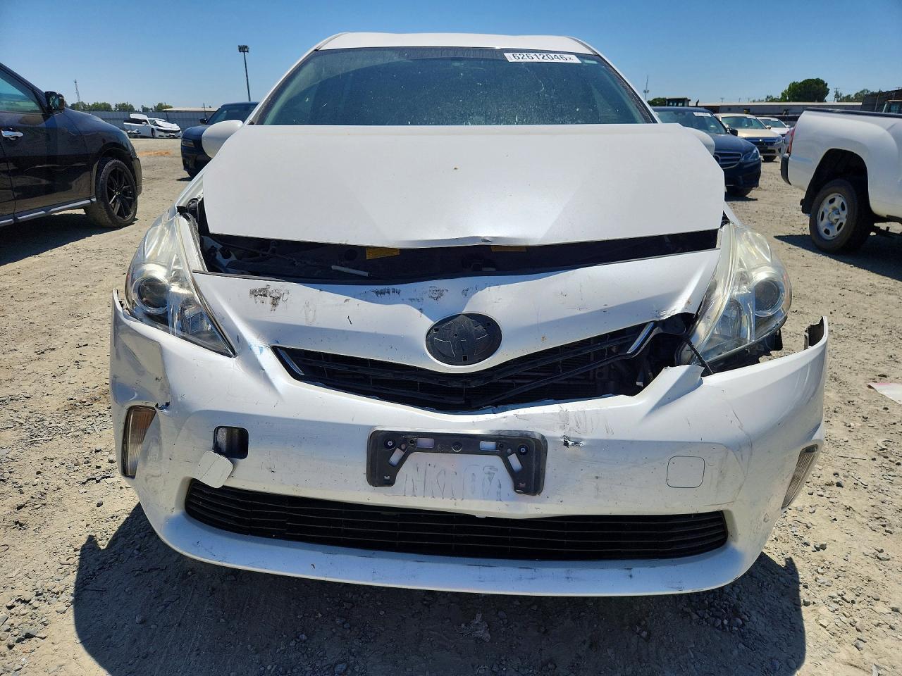 2014 Toyota Prius V Three - Image 5