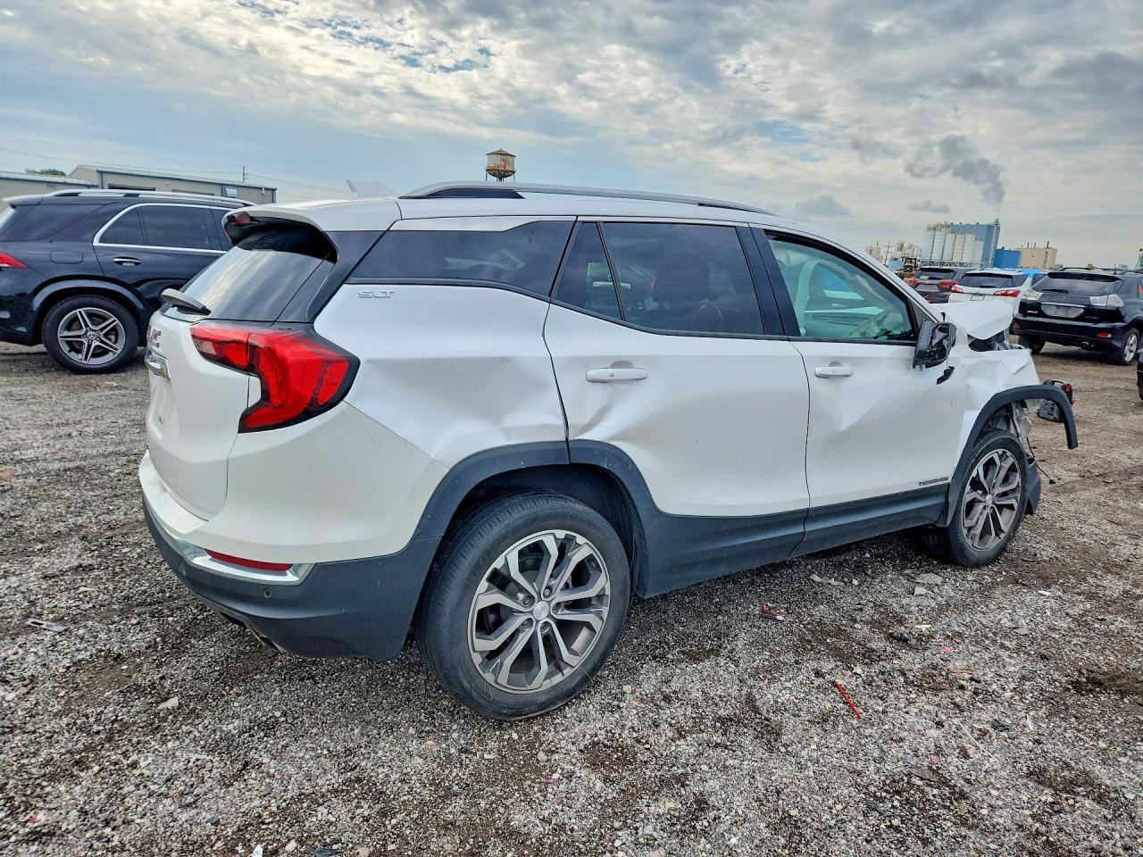2020 GMC Terrain Slt - Image 3